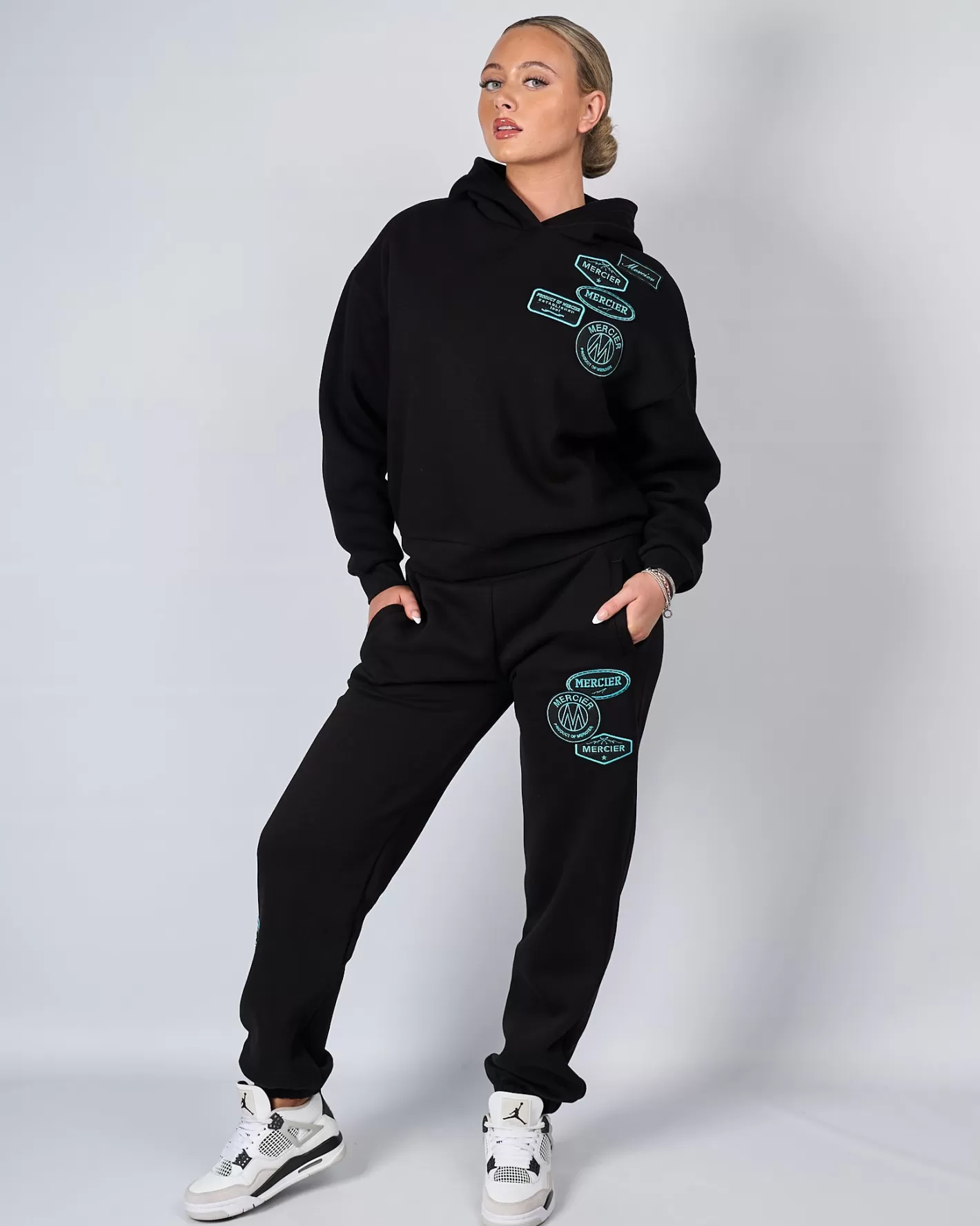 Femme Mercier Hoodies Des Femmes | Survêtements Pour Femmes<Sweat à capuche noir Tiffany OG Badge pour femme